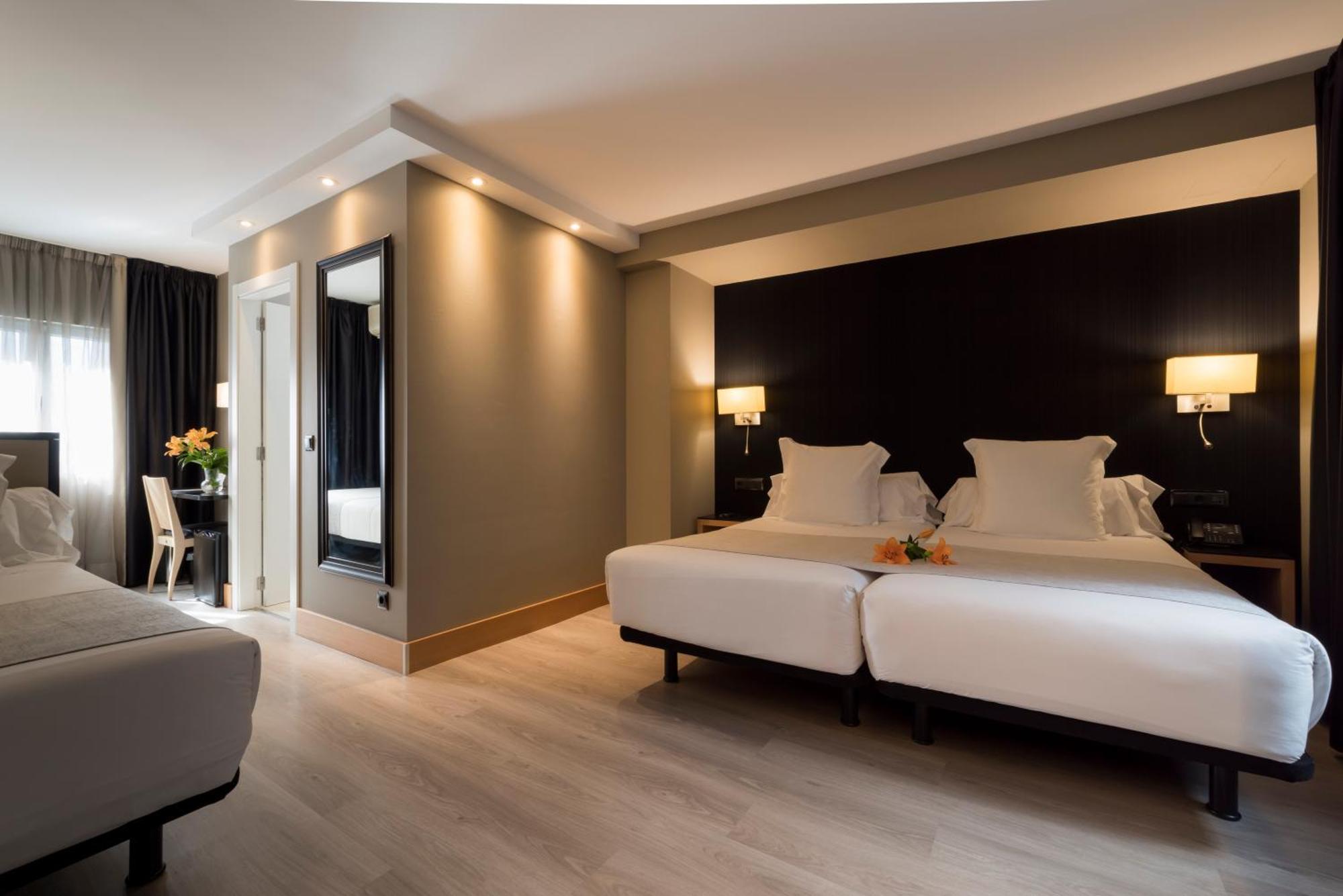 Hotel Plaza A Coruña Εξωτερικό φωτογραφία