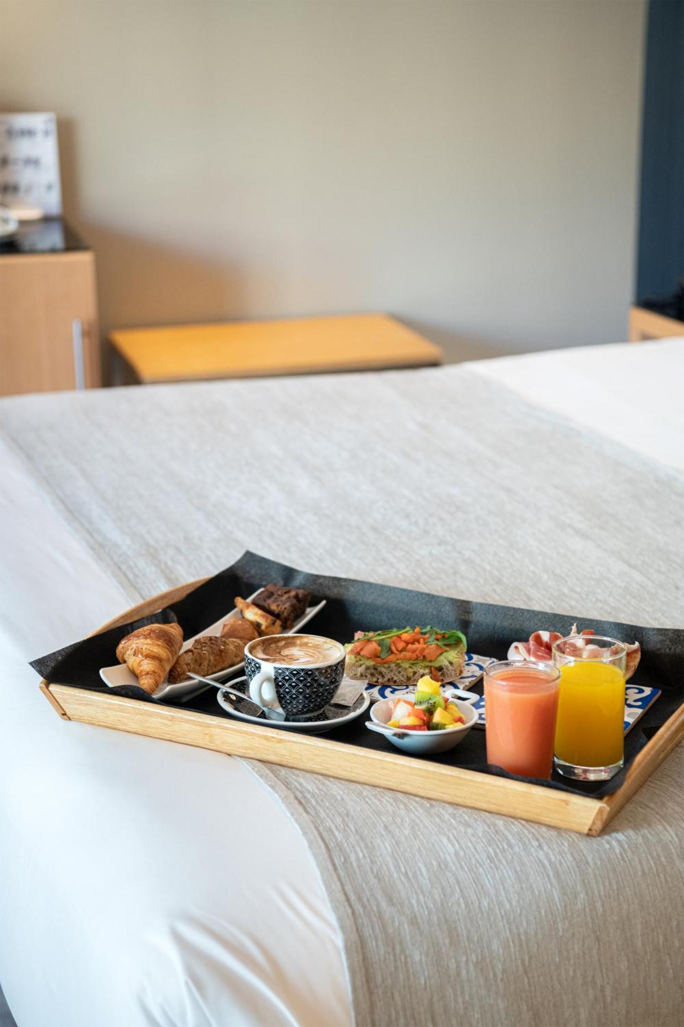 Hotel Plaza A Coruña Εξωτερικό φωτογραφία