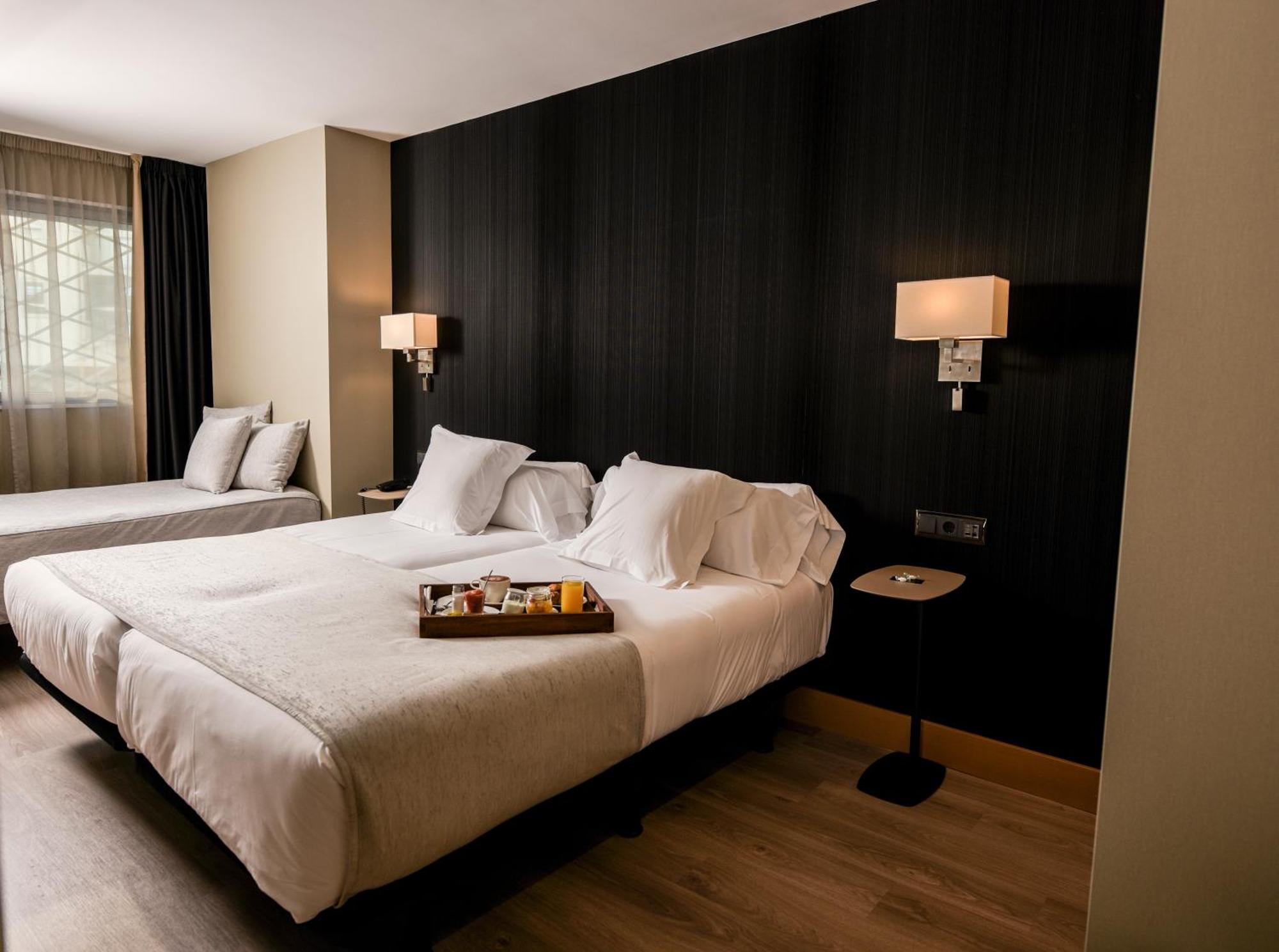 Hotel Plaza A Coruña Εξωτερικό φωτογραφία