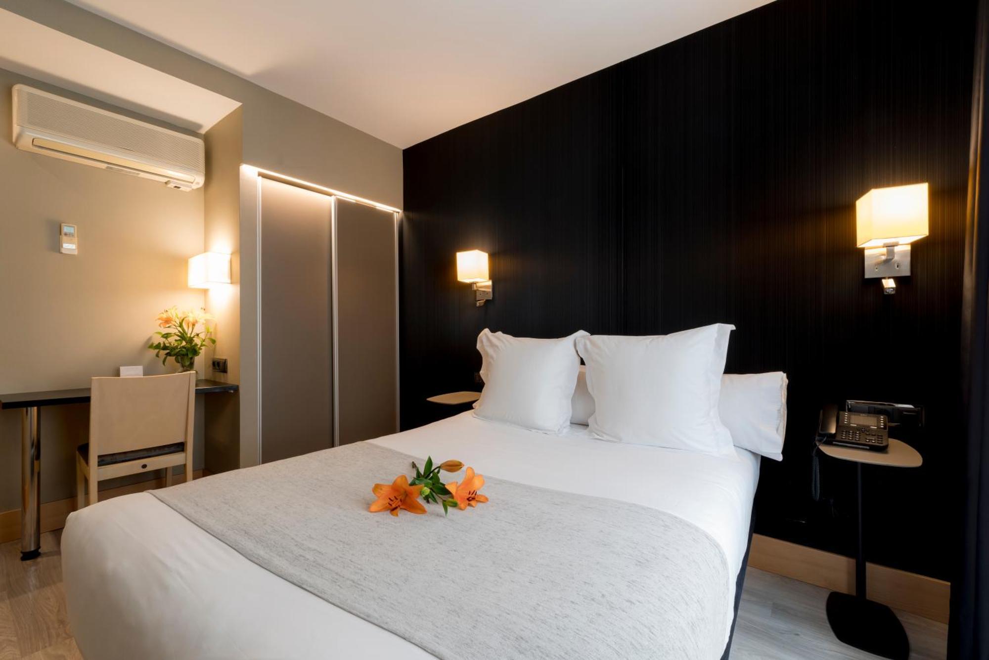 Hotel Plaza A Coruña Εξωτερικό φωτογραφία