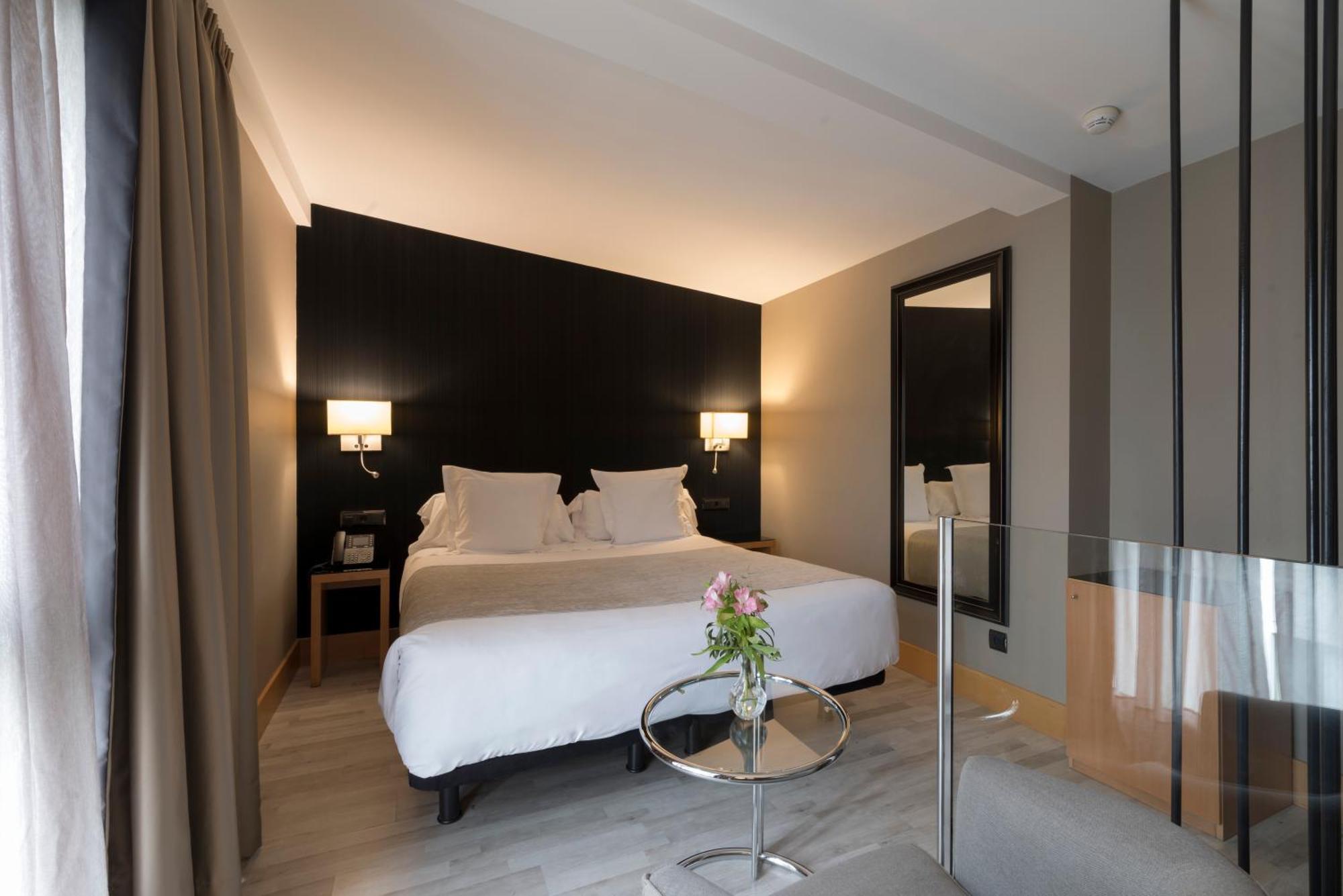 Hotel Plaza A Coruña Εξωτερικό φωτογραφία