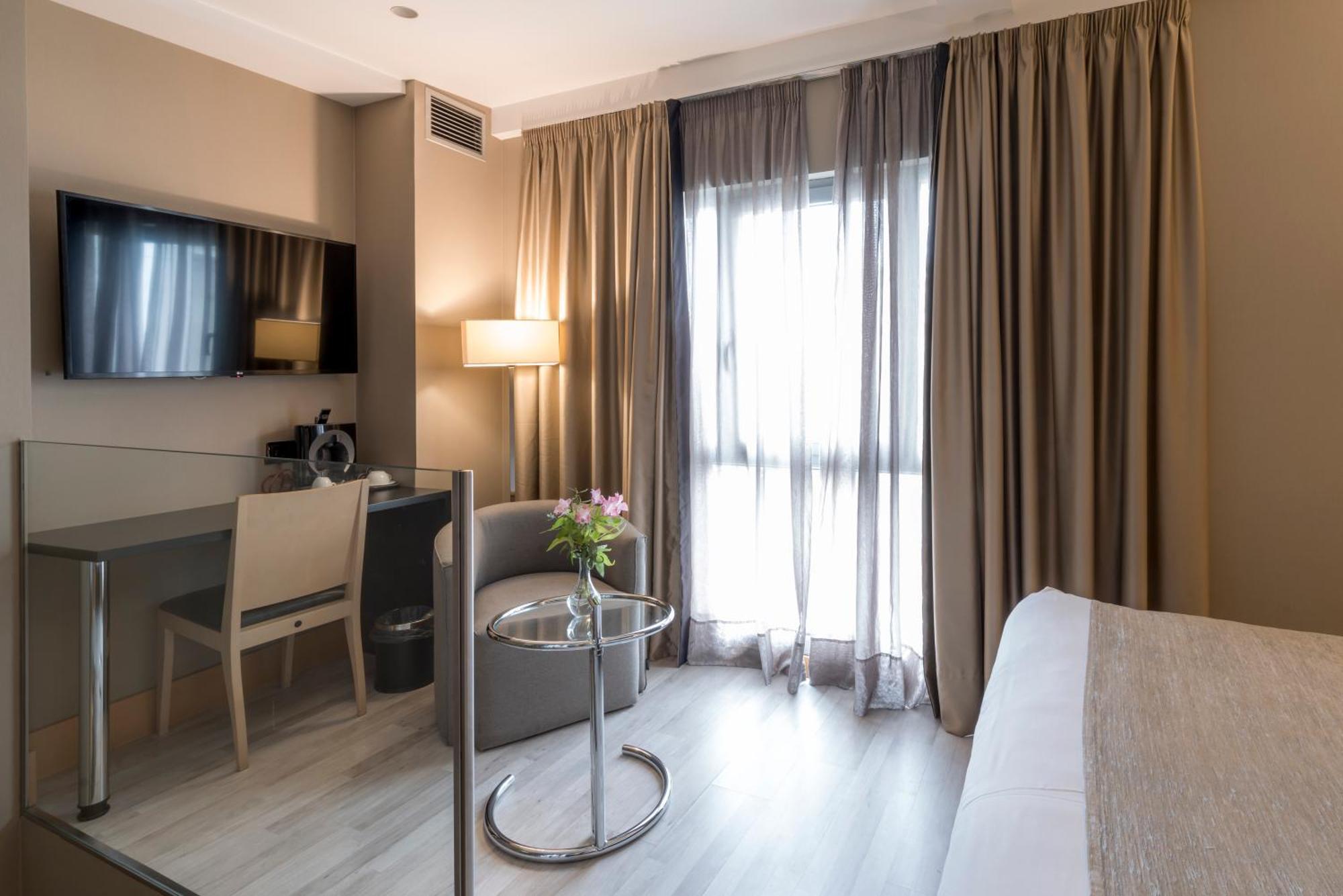 Hotel Plaza A Coruña Εξωτερικό φωτογραφία